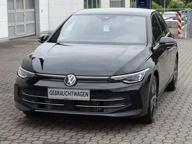 Volkswagen Golf 1.5 eTSI DSG