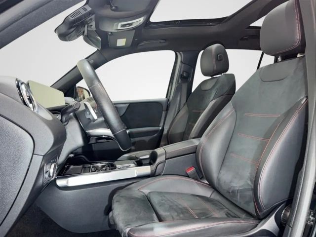 Mercedes-Benz GLB 200 AMG Line