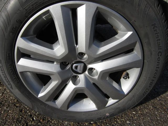 Dacia Sandero Essential Stepway TCe 90