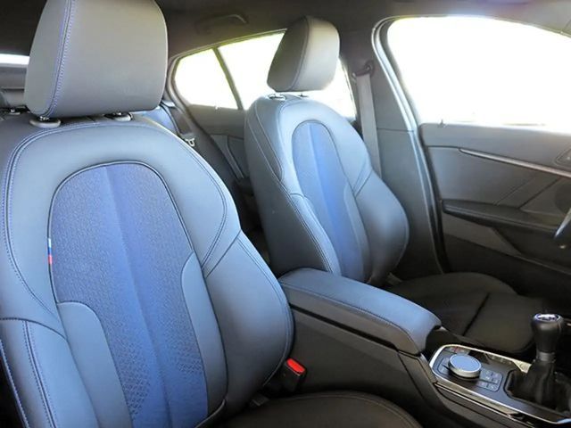 BMW 118 118i M-Sport Sedan