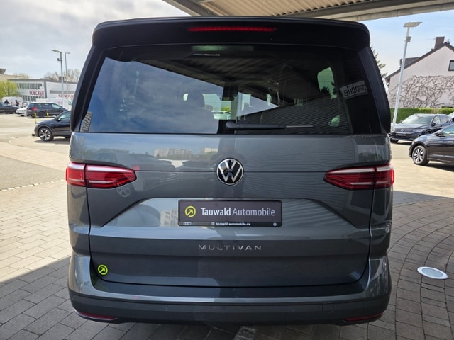 Volkswagen Multivan 2.0 TDI DSG Lang T7