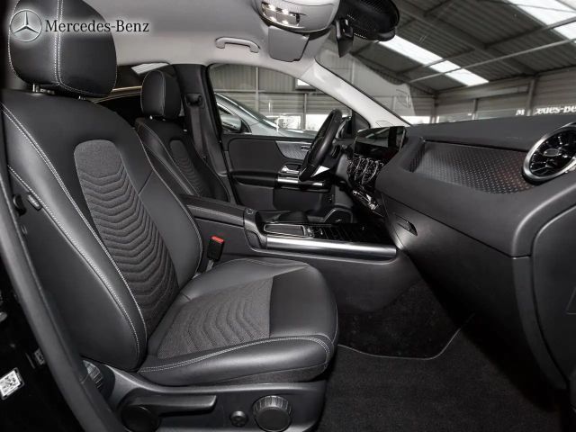 Mercedes-Benz B 220 B 220 d Progressive