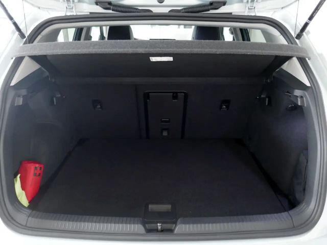 Volkswagen Golf 1.5 TSI Golf VIII