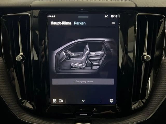 Volvo XC60 AWD Dark Plus