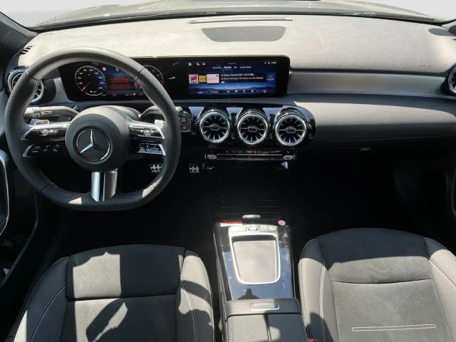 Mercedes-Benz A 200 AMG Line