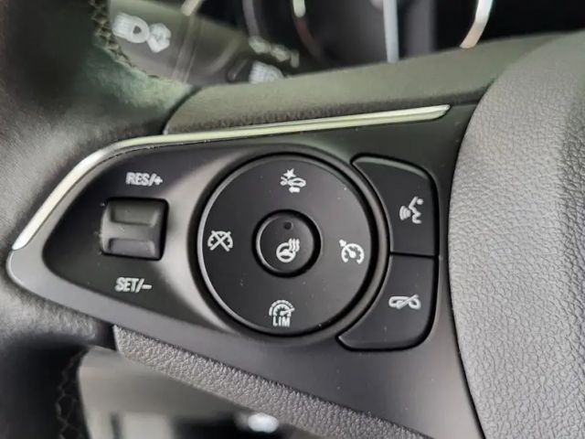 Opel Insignia B /Automatk/ Diesel 174 PS/ AHK schwenb