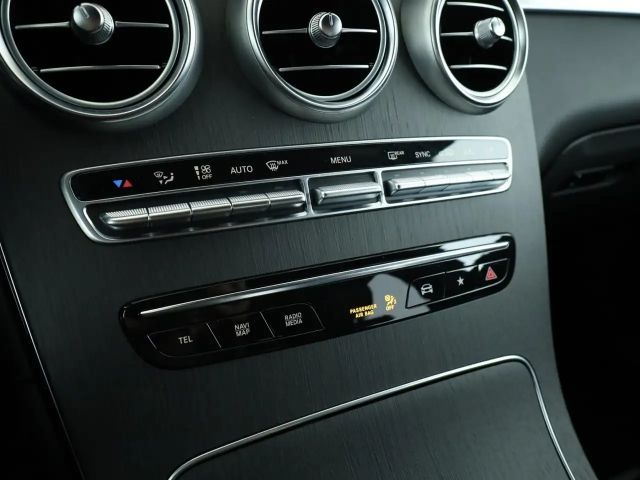 Mercedes-Benz GLC 300 4MATIC AMG Line Coupé