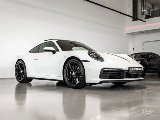 Porsche 992 4 Carrera Coupé