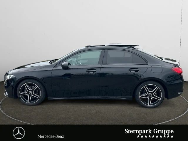 Mercedes-Benz A 180 AMG Line