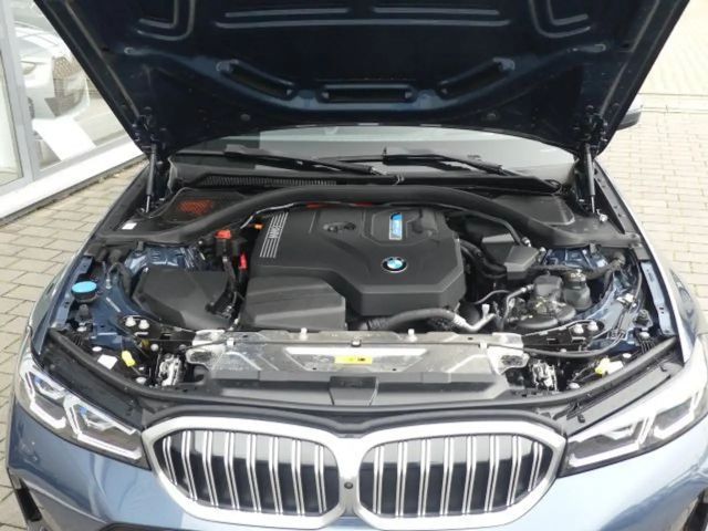 BMW 330 330e M-Sport Touring