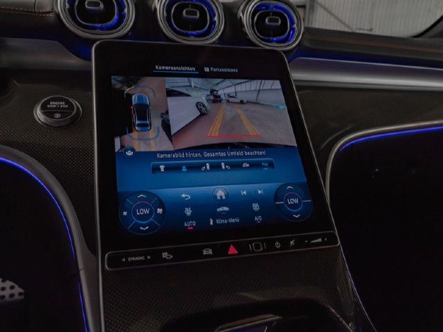 Mercedes-Benz C 200 AMG Line Sedan