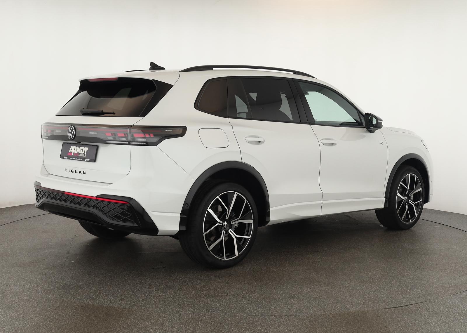 Volkswagen Tiguan 2.0 TSI DSG IQ.Drive R-Line