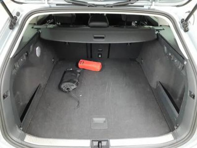 Volkswagen Passat 1.5 eTSI Business DSG Variant