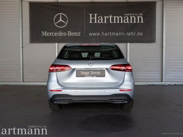 Mercedes-Benz B 180 B 180 Progressvie Advanced Digital Display LED