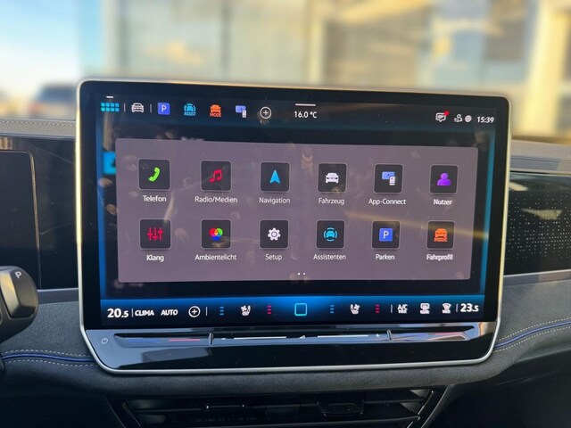 Volkswagen Passat 2.0 TDI IQ.Drive R-Line