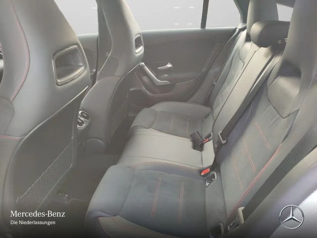 Mercedes-Benz CLA 250 CLA 250 e