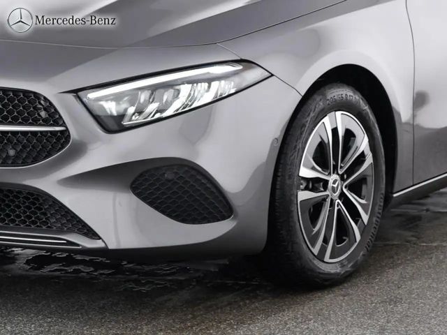 Mercedes-Benz A 180 Hatchback Progressive