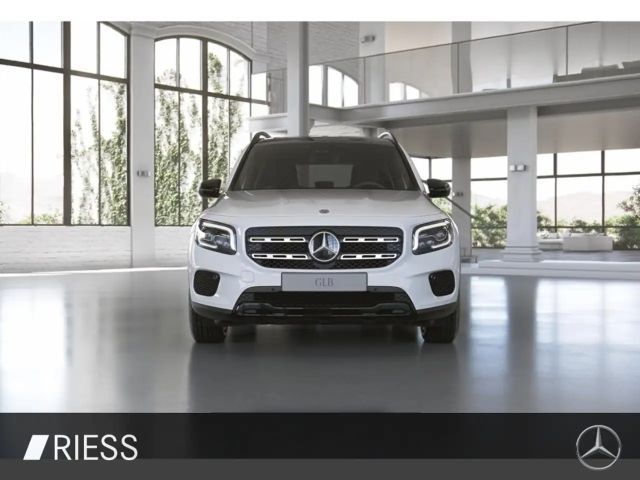 Mercedes-Benz GLB 200 NIGHT-MULTI-AHK-PANO-