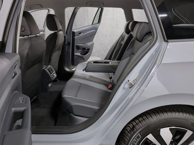 Volkswagen Golf 1.5 TSI Variant