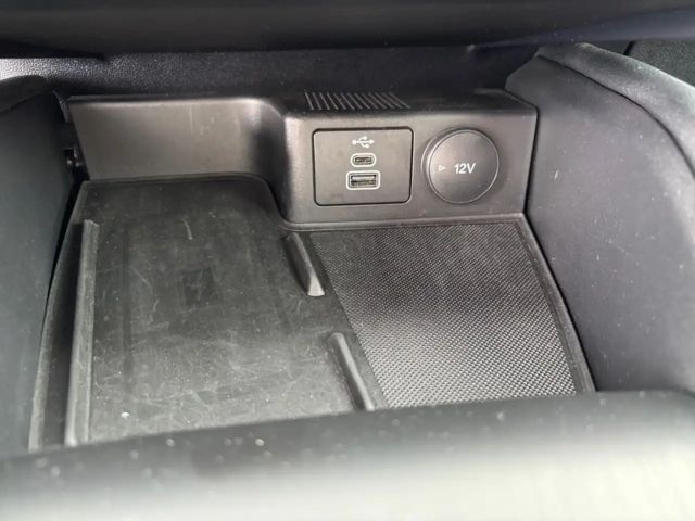 Ford Kuga Plug in Hybrid ST Line X