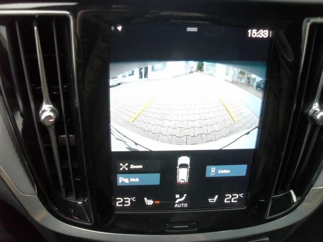 Volvo V60 AWD R-Design T8