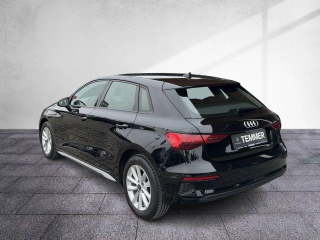Audi A3 30 TFSI Ambiente Sedan