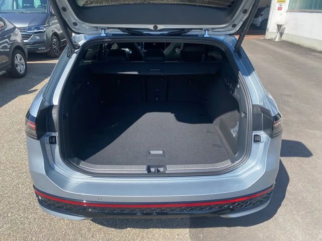 Volkswagen Passat DSG R-Line Variant