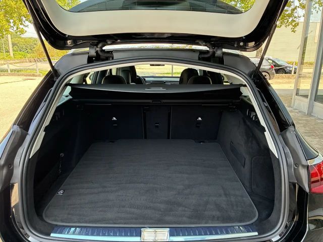 Mercedes-Benz E 220 4MATIC E 220 d Estate