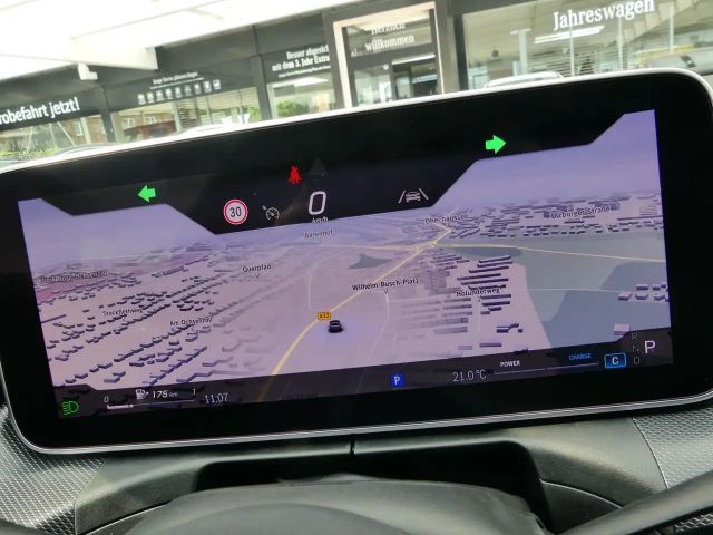 Mercedes-Benz C 200 AVANTGARDE Sedan