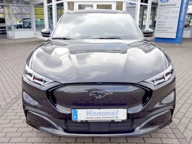 Ford Mustang Mach-E AWD Extended range