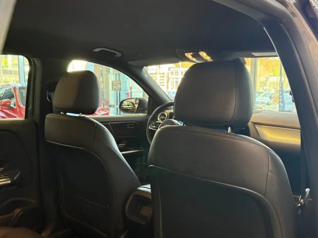 Mercedes-Benz EQA 300 4MATIC Advanced