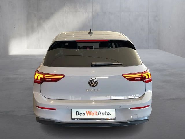 Volkswagen Golf DSG Life