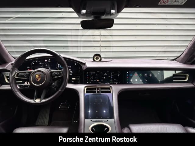 Porsche Taycan S Turbo