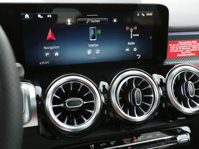 Mercedes-Benz GLB 200 AMG Line GLB 200 d