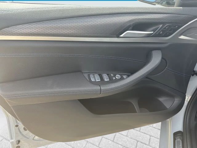 BMW X3 i ZA Head-Up HiFi DAB WLAN Pano.Dach Shz