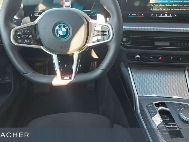 BMW 330 330e M-Sport Touring