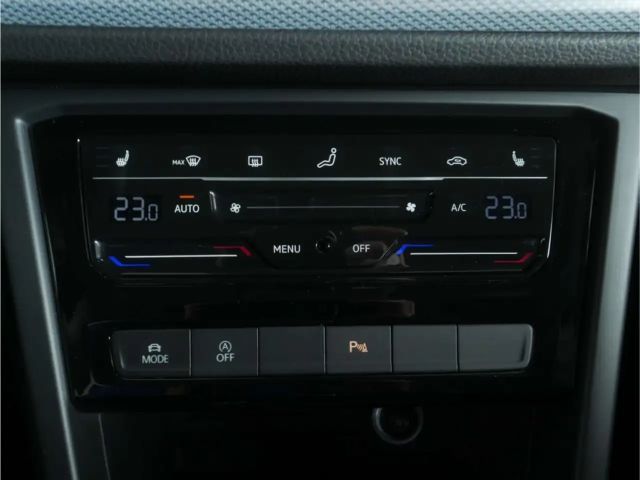 Volkswagen Touran 1.5 TSI DSG R-Line