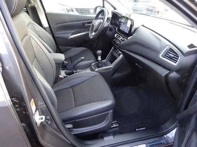 Suzuki S-Cross AllGrip Flash Hybrid