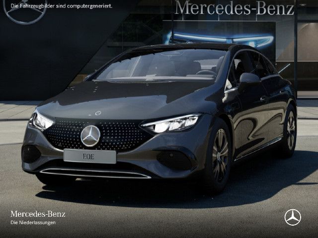 Mercedes-Benz EQE 300 Sedan