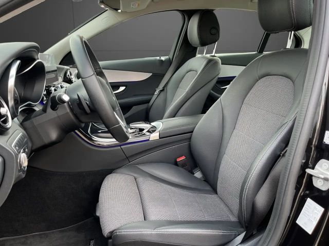 Mercedes-Benz C 300 AVANTGARDE Sedan