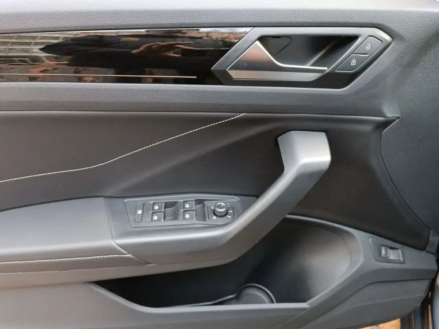 Volkswagen T-Roc 2.0 TSI DSG R-Line