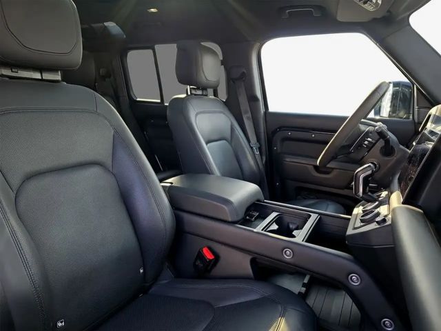 Land Rover Defender 110