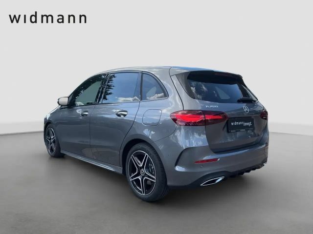 Mercedes-Benz B 200 AMG Line
