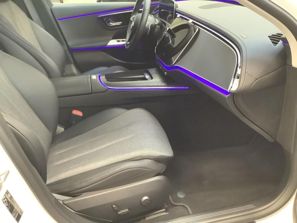 Mercedes-Benz E 200 4MATIC AVANTGARDE Sedan