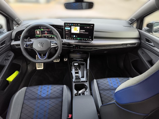 Volkswagen Golf 2.0 TSI Golf VIII