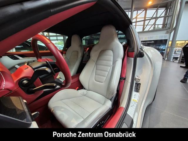 Porsche 992 4S Coupé Targa