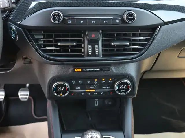 Ford Focus ST Line Wagon