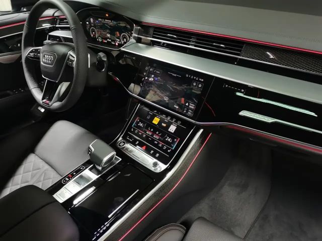 Audi S8 S-Line