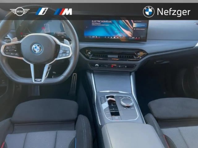 BMW 330 330e Touring xDrive