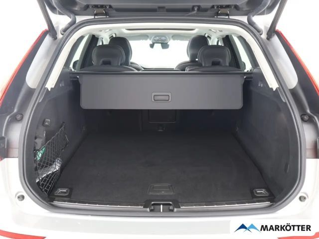 Volvo XC60 AWD Dark Plus T6